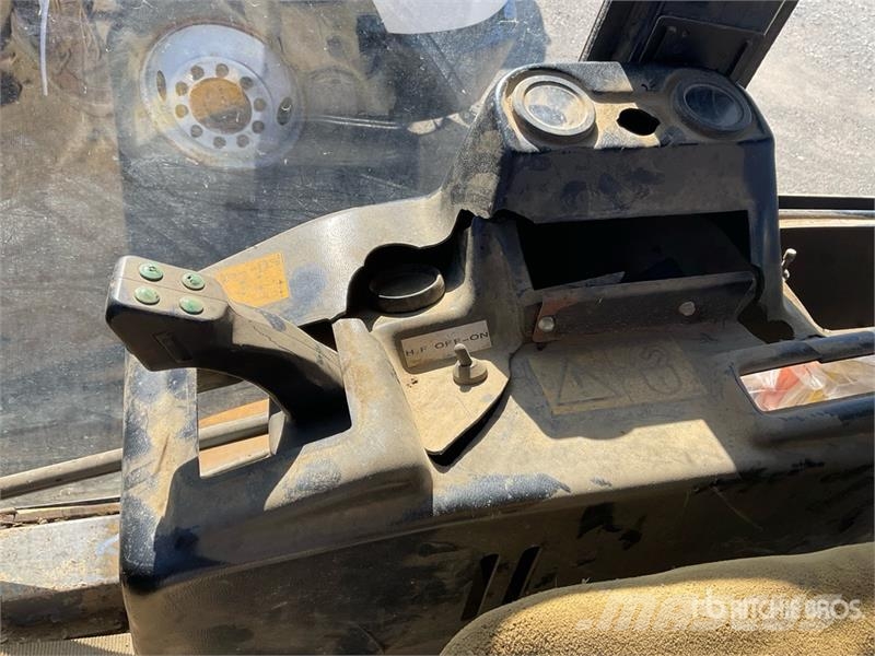 Fiori TA700 4x4 Backhoe Loader (Inoperable) Экскаваторы-погрузчики