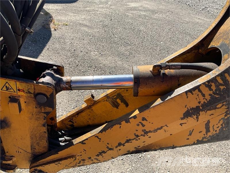  Flori Coyote 4x4 Backhoe Loader (Inoperable) لوادر ذات جرافات عكسية