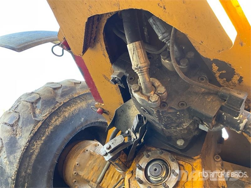  Flori Coyote 4x4 Backhoe Loader (Inoperable) لوادر ذات جرافات عكسية
