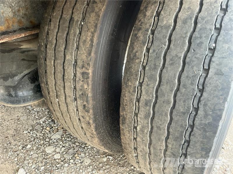 Fontaine HAVSD12WSA 40000 lb 48 ft T/A Spread Axle Step Dec Nizki nakladalci