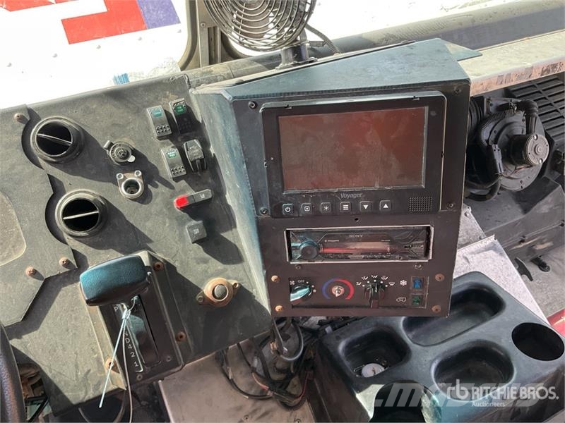 Ford 4x2 Step Van Furgooniga kaubikud