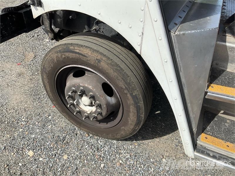 Ford 4x2 Step Van Furgooniga kaubikud