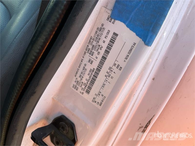 Ford AT200 30 ft on Ford E-350 4x2 Van Mounted Aerial L Truck mounted platforms