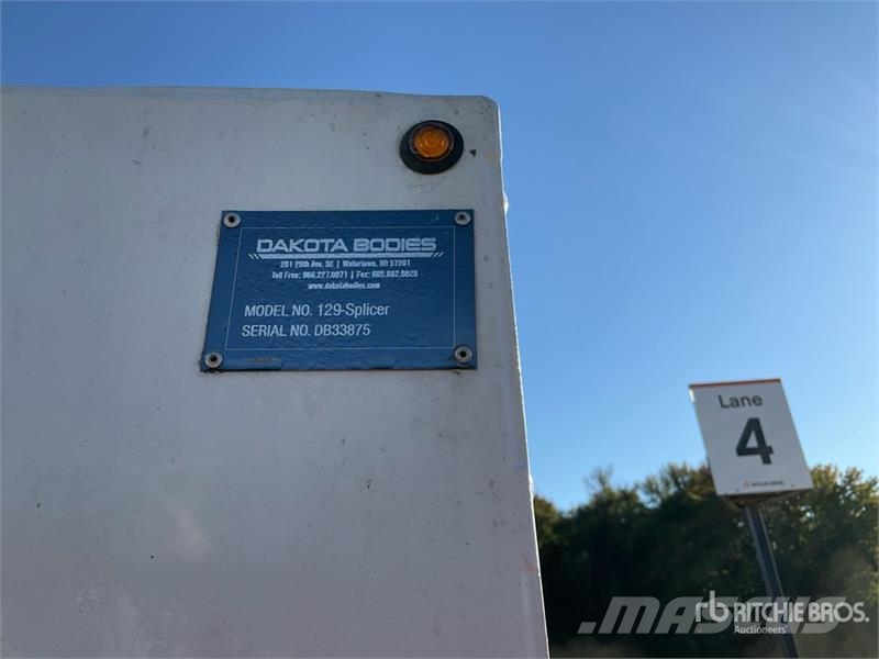 Ford AT200 30 ft on Ford E-350 4x2 Van Mounted Aerial L Truck mounted platforms