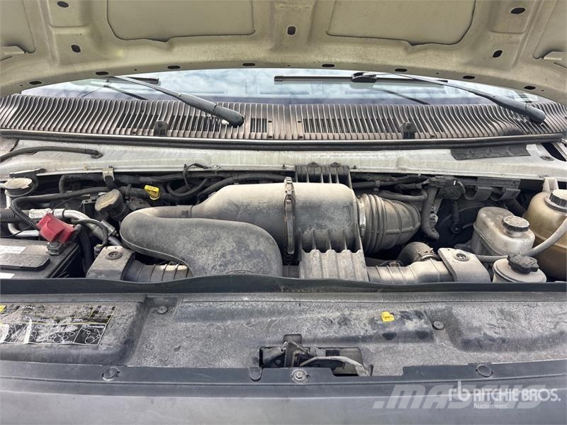 Ford E-250 Κλούβες με συρόμενες πόρτες