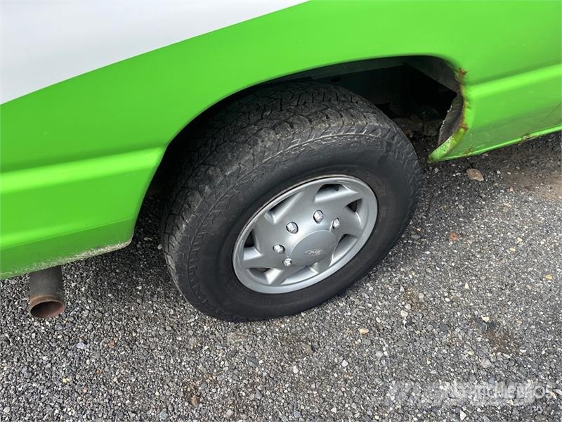 Ford E-250 Κλούβες με συρόμενες πόρτες