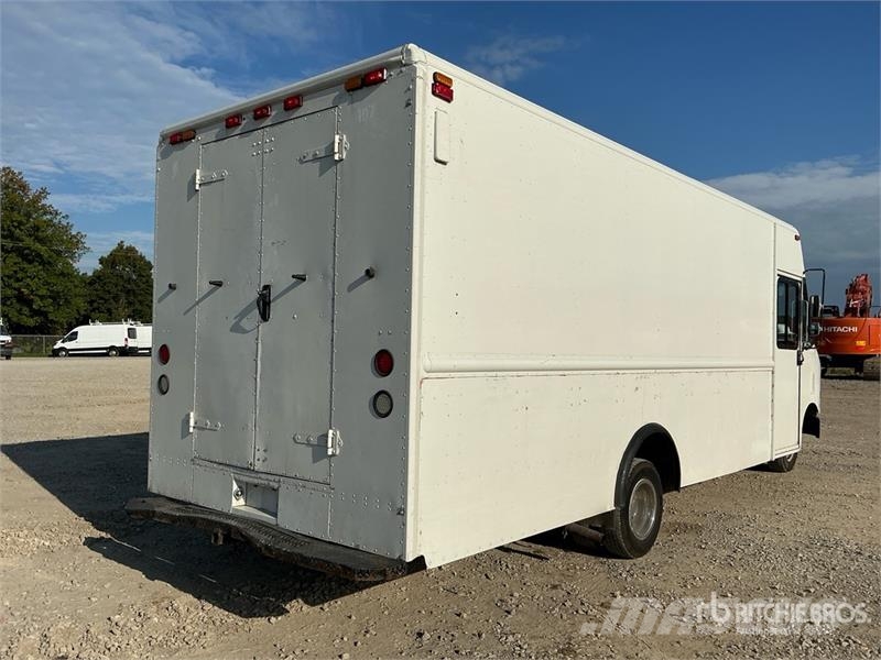 Ford E-350 4x2 Step Van Fourgon