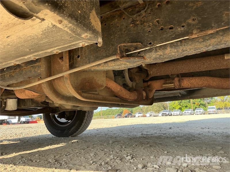 Ford E-350 4x2 Step Van Fourgon