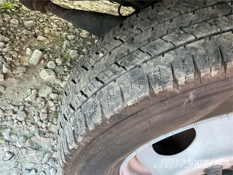 Ford E-350 4x2 Step Van Fourgon