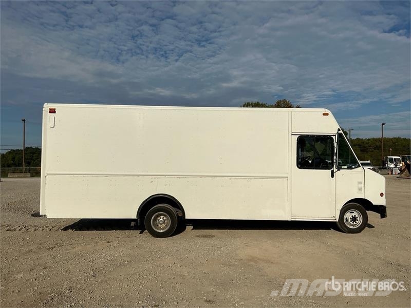 Ford E-350 4x2 Step Van Fourgon