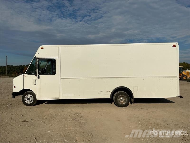 Ford E-350 4x2 Step Van Fourgon