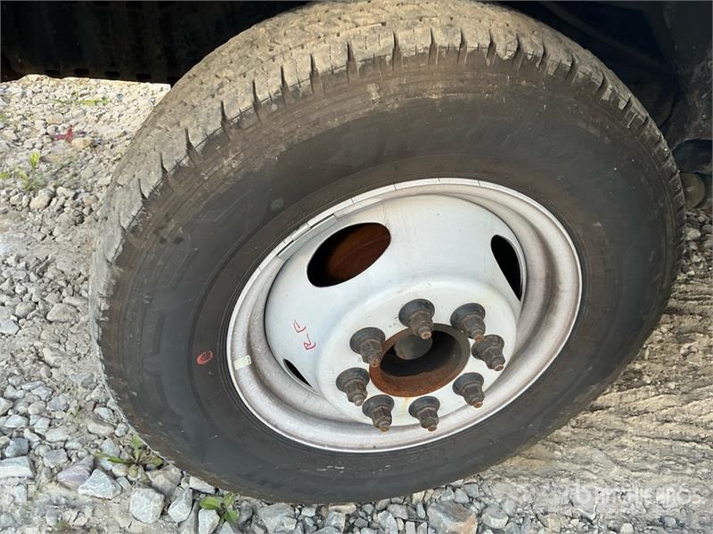 Ford E-350 4x2 Step Van Fourgon