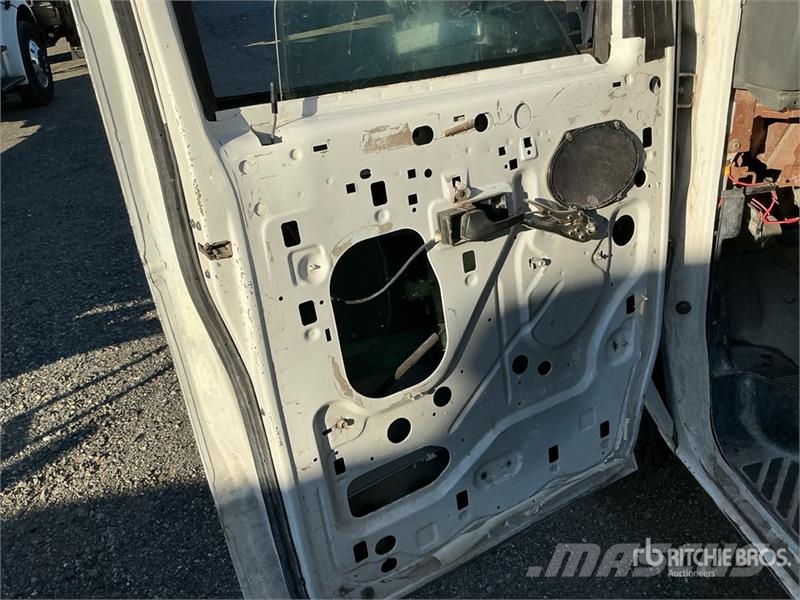Ford E-350 4x2 Van Truck 貨箱式卡車