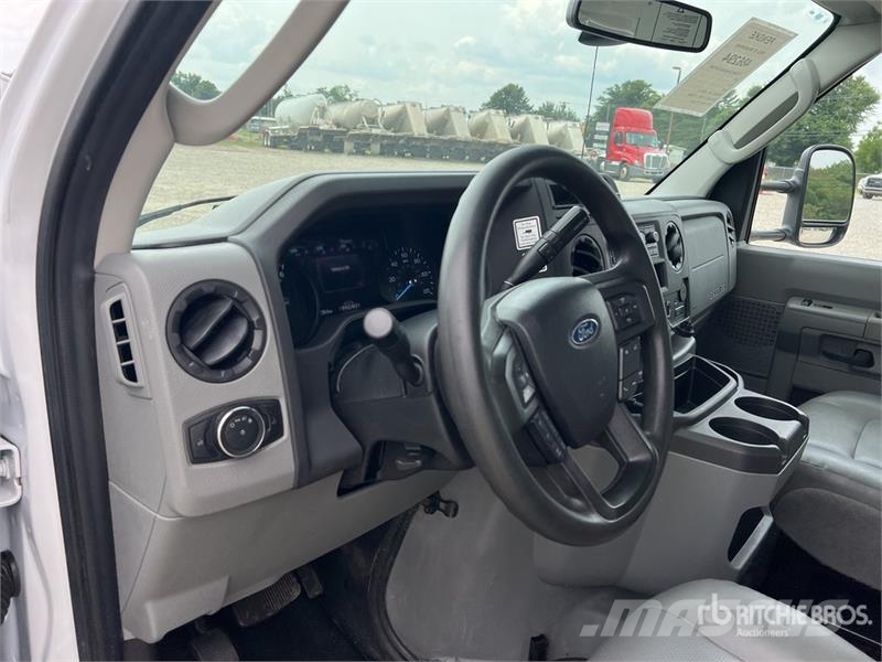 Ford E-350 4x2 Van Truck Φορτηγά Κόφα
