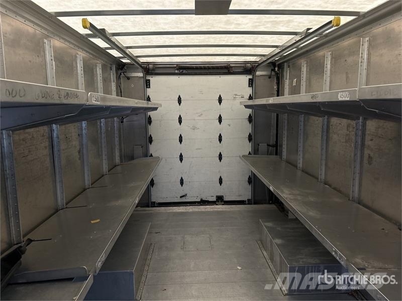 Ford E-450 4x2 Step Van Skriňová nadstavba