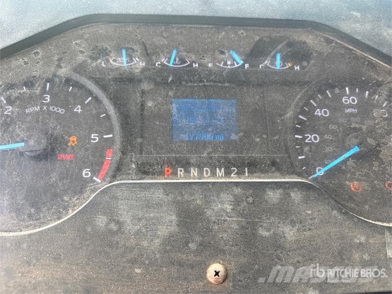 Ford E-450 4x2 Step Van 車廂