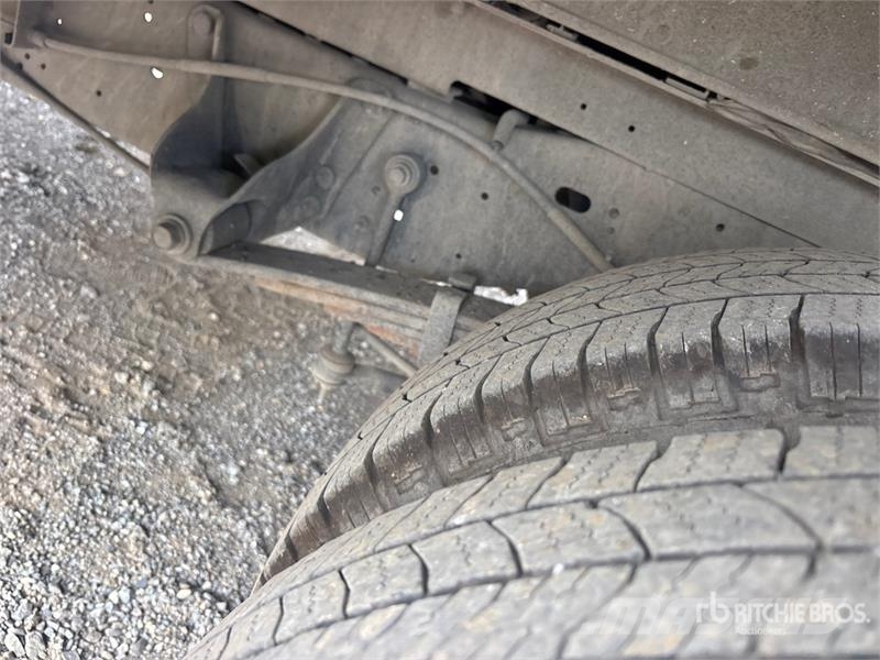 Ford E-450 4x2 Step Van 車廂