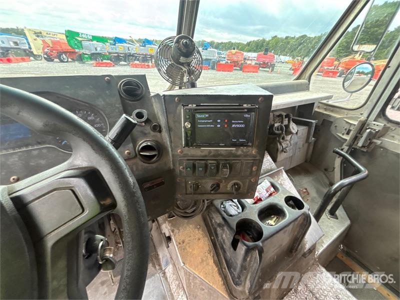 Ford E-450 4x2 Step Van 車廂