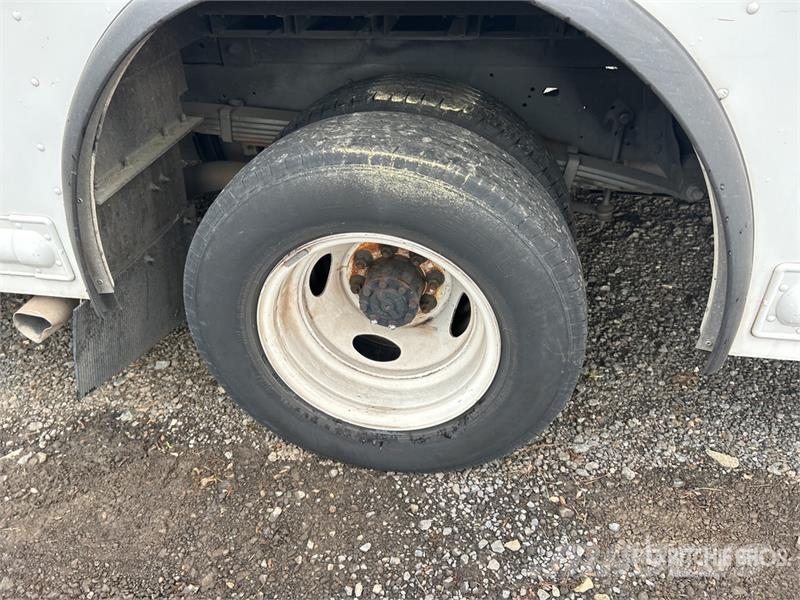 Ford E-450 4x2 Step Van Skriňová nadstavba