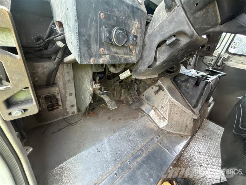 Ford E-450 4x2 Step Van 車廂