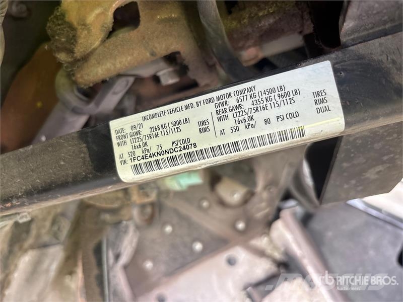 Ford E-450 4x2 Step Van 車廂