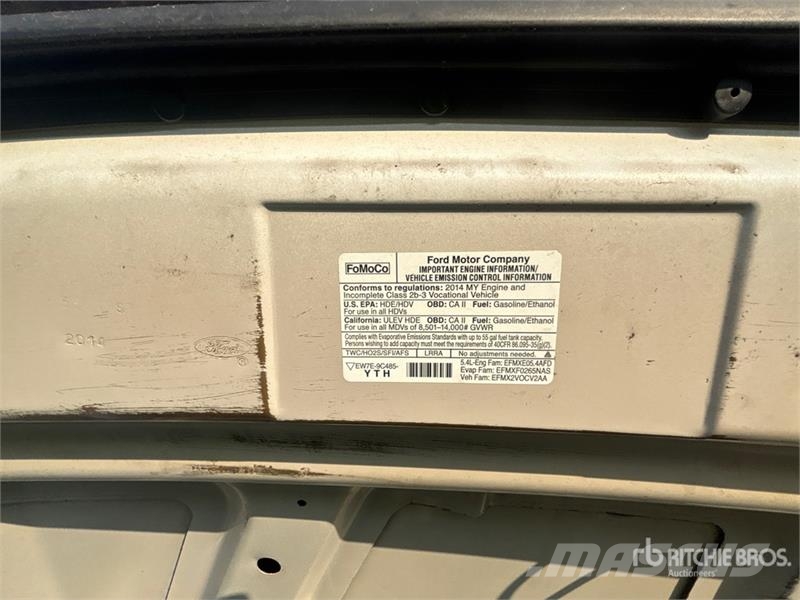 Ford E350 4x2 Van Truck Skříňová nástavba