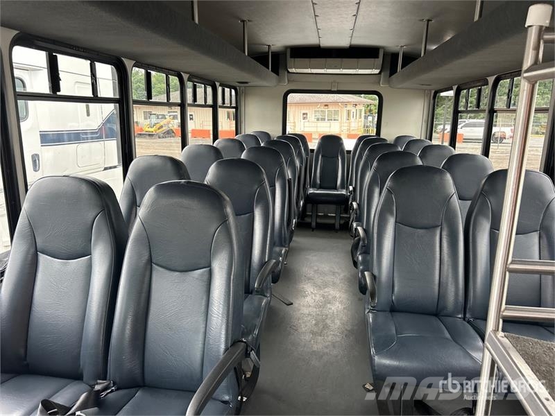Ford E450 4x2 23-Seat Transit Bus Mikroautobusai