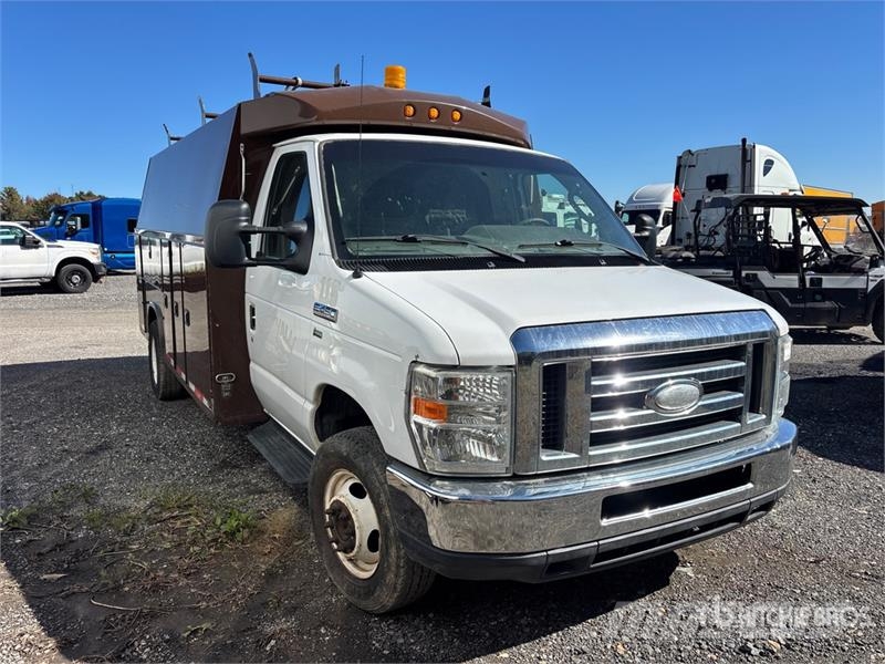 Ford E450 4x2 Utility Truck (Inoperable) Pick up de caixa aberta