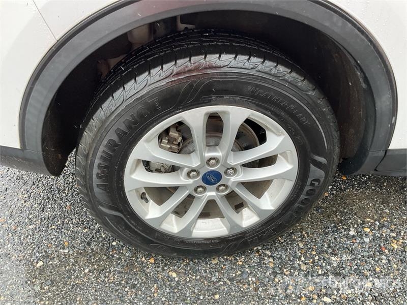 Ford Escape 2WD SUV PKWs