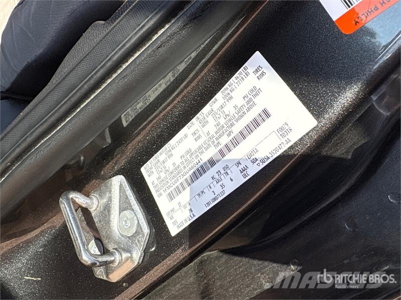 Ford Escape 2WD SUV 자동차