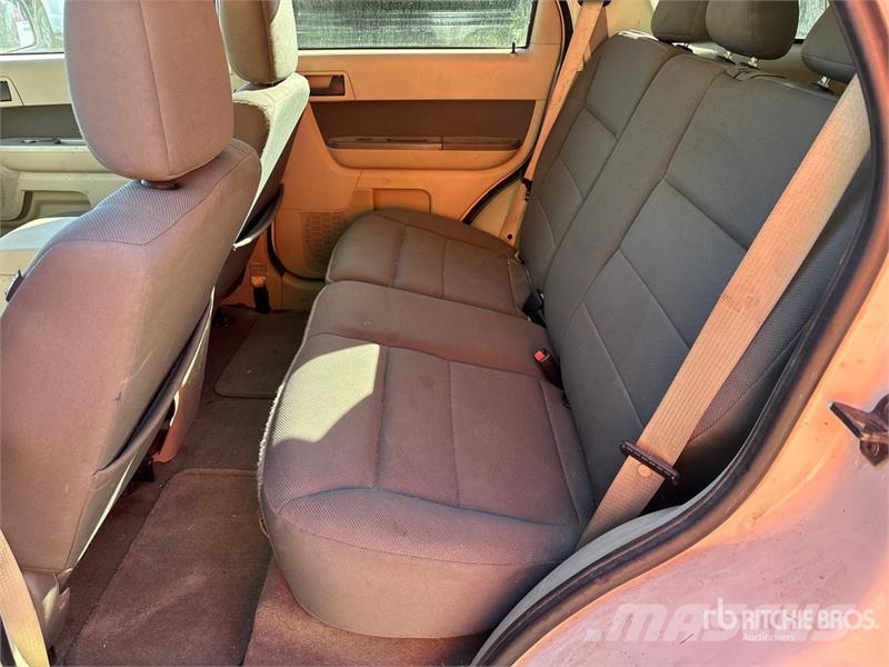 Ford Escape AWD Hybrid SUV Automašīnas