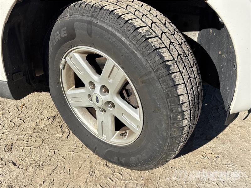 Ford Escape AWD Hybrid SUV Automašīnas