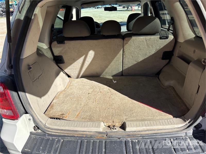 Ford Escape AWD Hybrid SUV Automašīnas