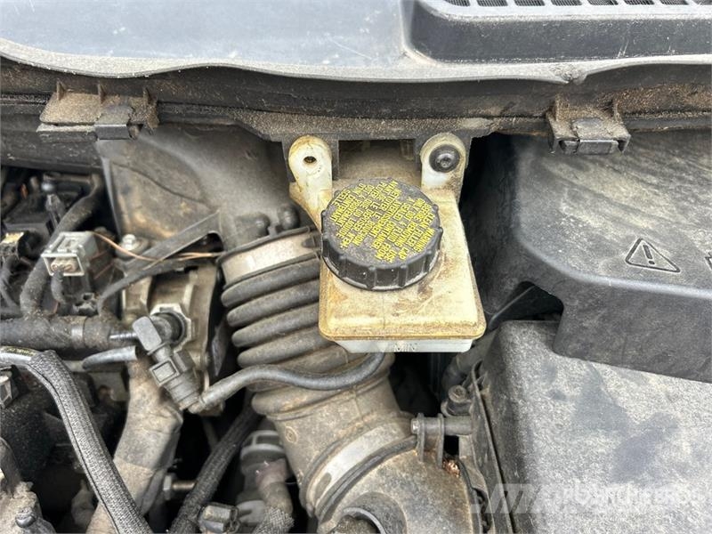 Ford Escape SE 4WD SUV Kistehergépjárművek