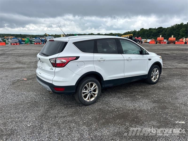 Ford Escape SE 4WD SUV 자동차