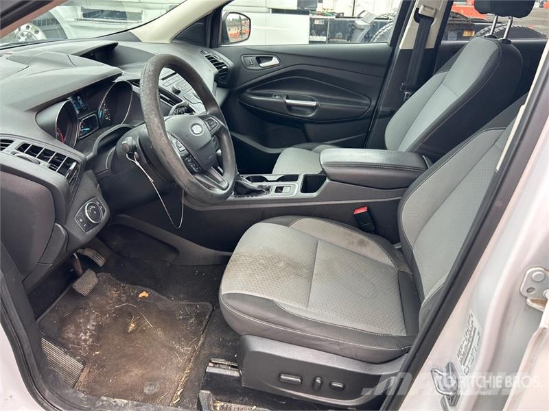 Ford Escape SE 4WD SUV 자동차
