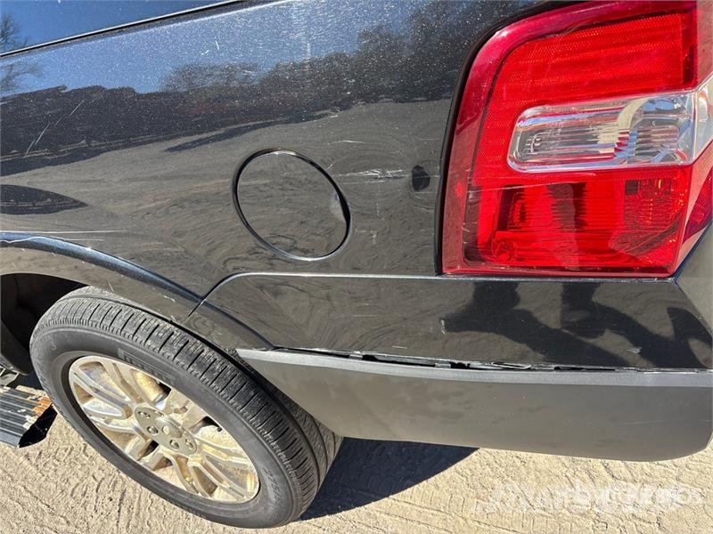 Ford Expedition 4WD SUV Cars