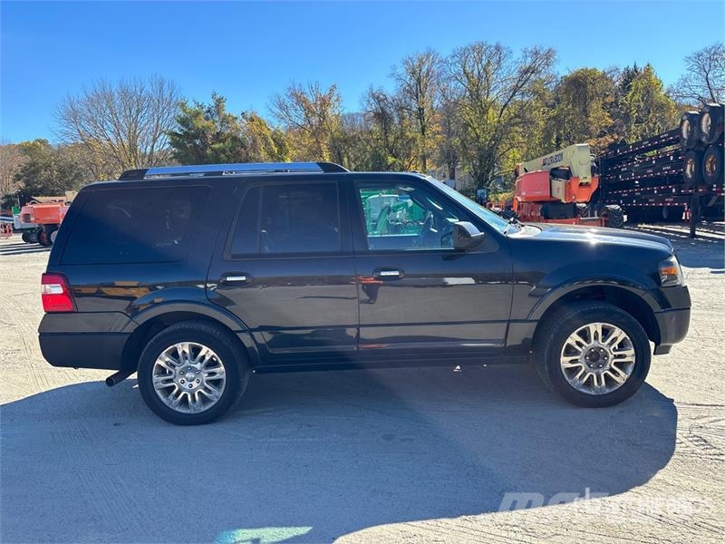 Ford Expedition 4WD SUV Cars