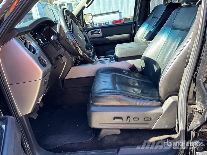 Ford Expedition 4WD SUV Cars