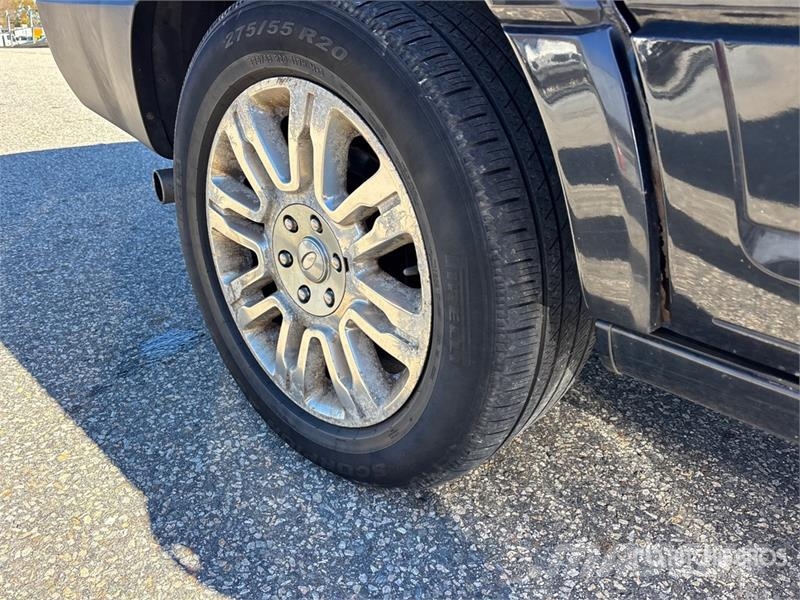 Ford Expedition 4WD SUV Cars