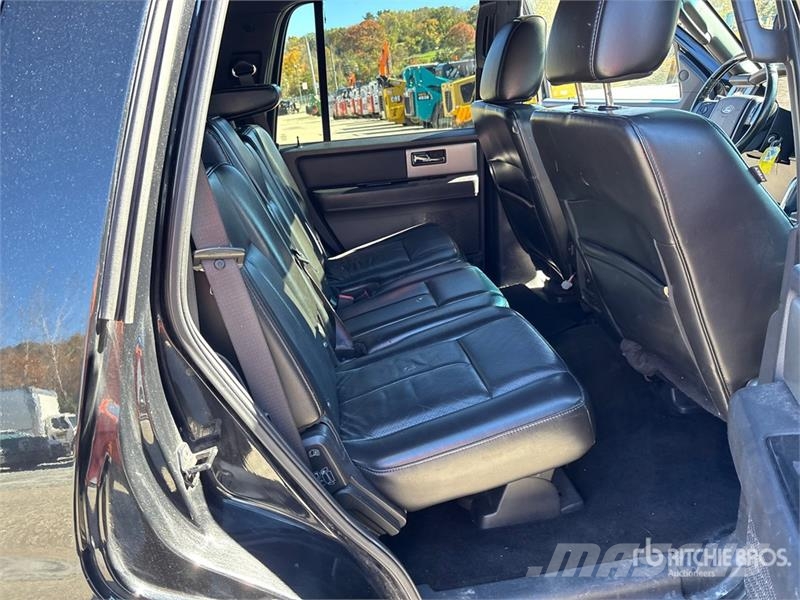 Ford Expedition 4WD SUV Cars