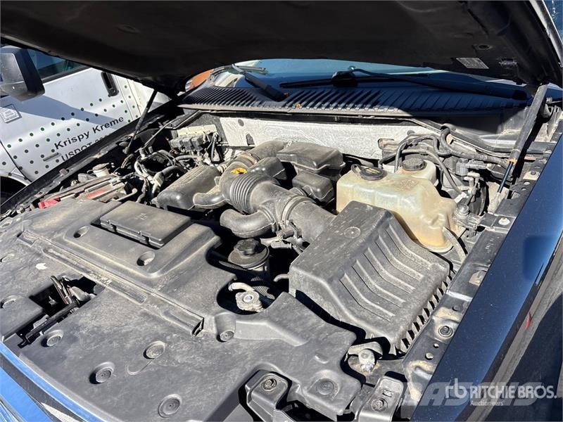 Ford Expedition 4WD SUV Cars
