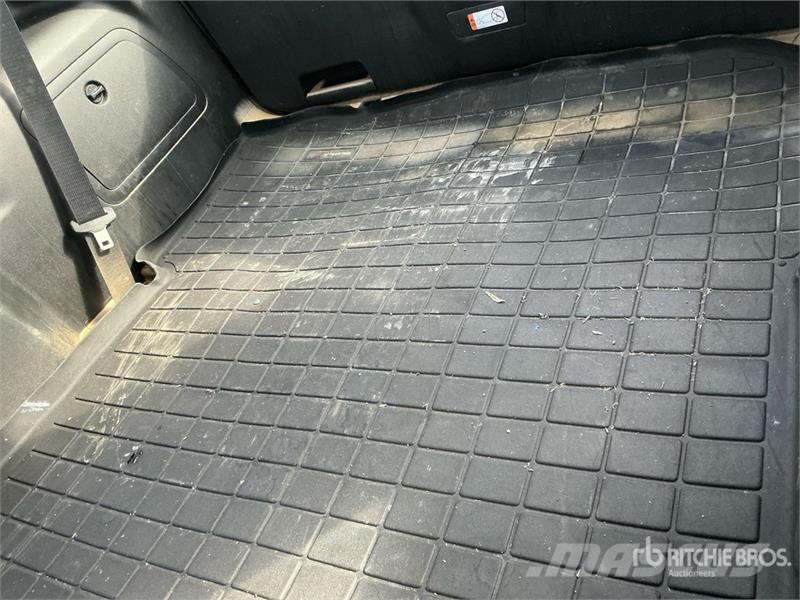 Ford Explorer 자동차