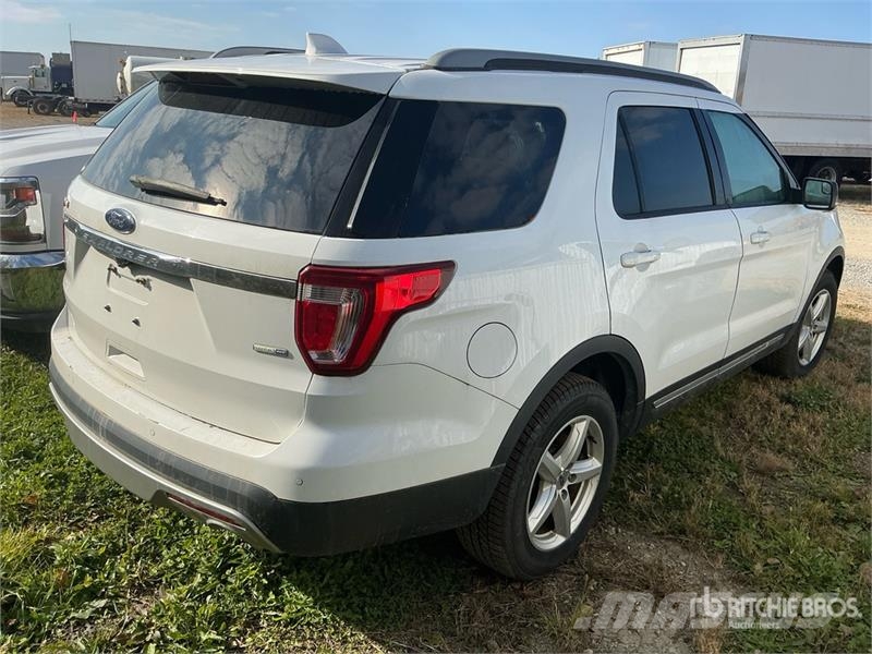 Ford Explorer 자동차