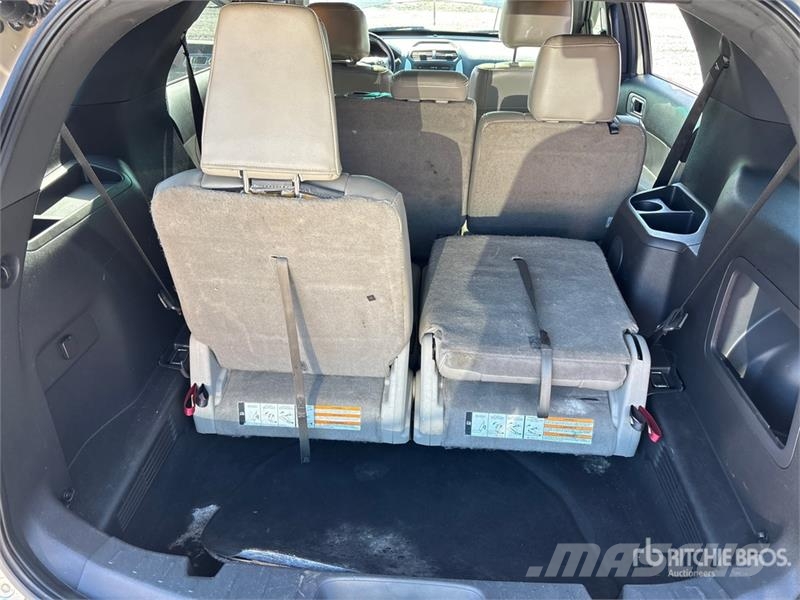 Ford Explorer Automašīnas