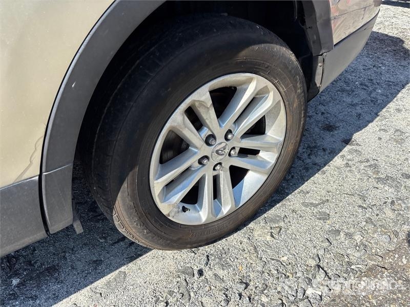 Ford Explorer Automašīnas
