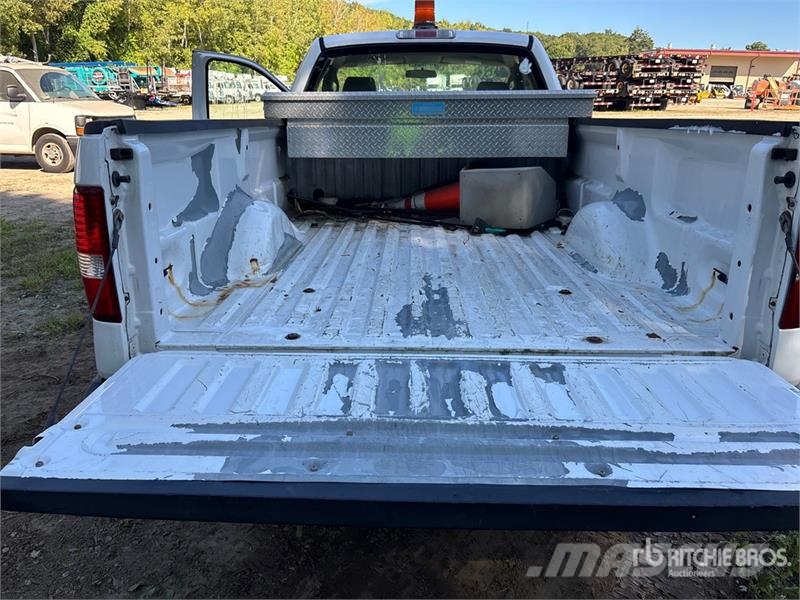 Ford F-150 4x2 Extended Cab Pickup (Inoperable) Інше