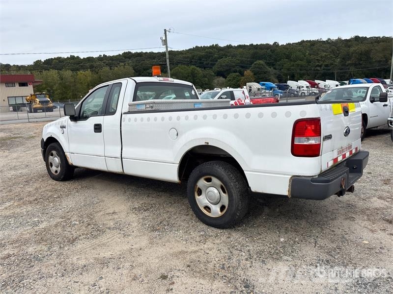 Ford F-150 4x2 Extended Cab Pickup (Inoperable) Інше
