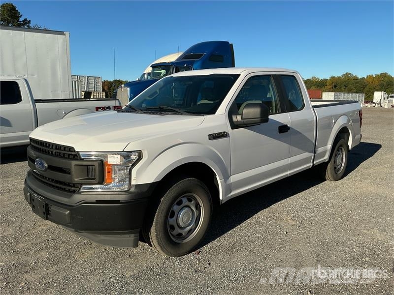 Ford F-150 4x2 Extended Cab Pickup Outros
