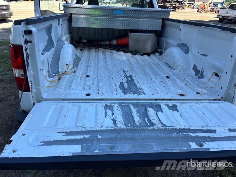 Ford F-150 4x2 Extended Cab Pickup (Inoperable) Інше